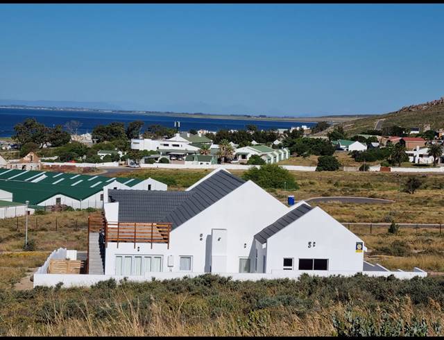 4 BEDROOM HOUSE FOR SALE IN ST HELENA VIEWS